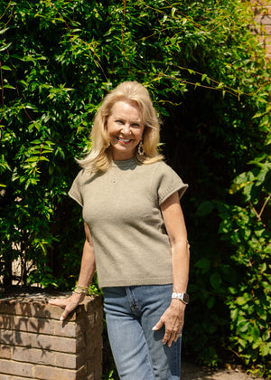 TERRI TOP