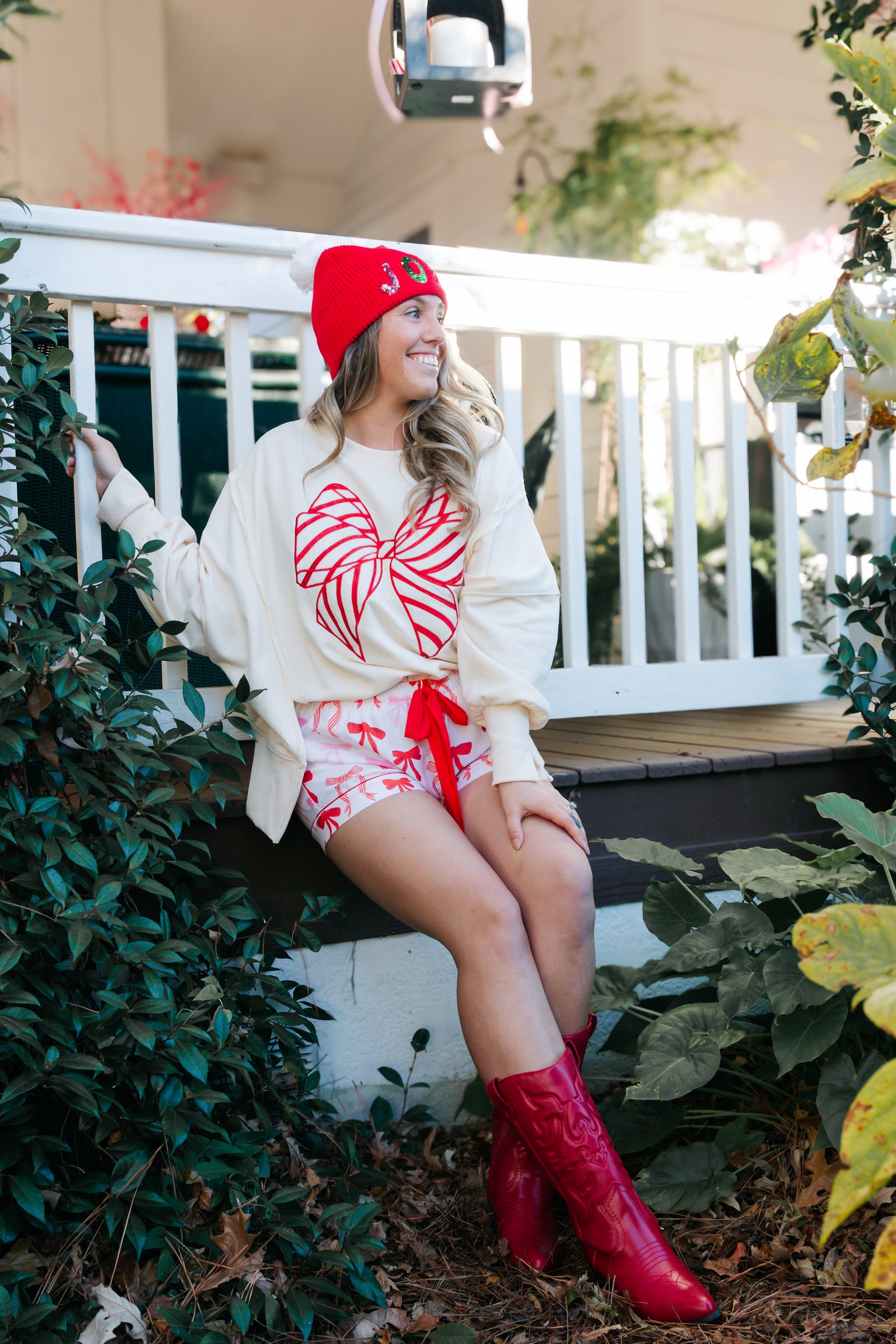 RIBBONS AND BOWS PULLOVER