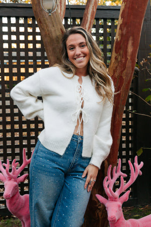 WHITE CHRISTMAS SWEATER