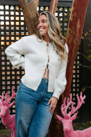 WHITE CHRISTMAS SWEATER