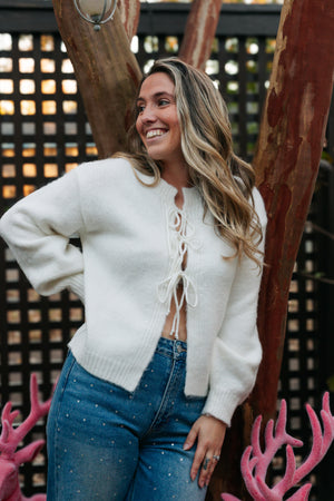 WHITE CHRISTMAS SWEATER