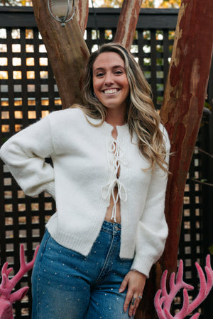 WHITE CHRISTMAS SWEATER