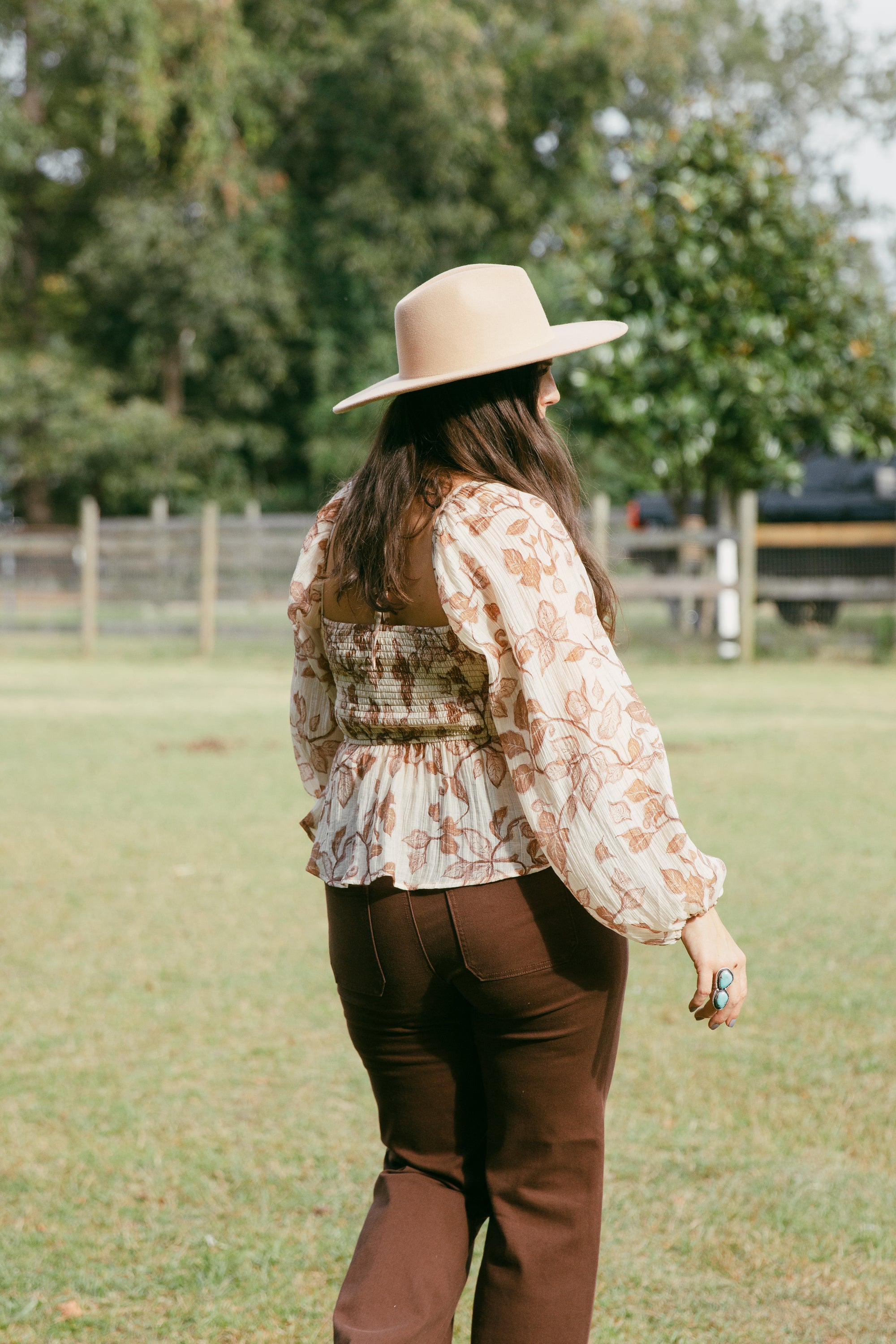 PATCH POCKET JEANS