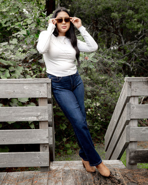 JUDY BLUE MID-RISE STRIAGHT JEAN