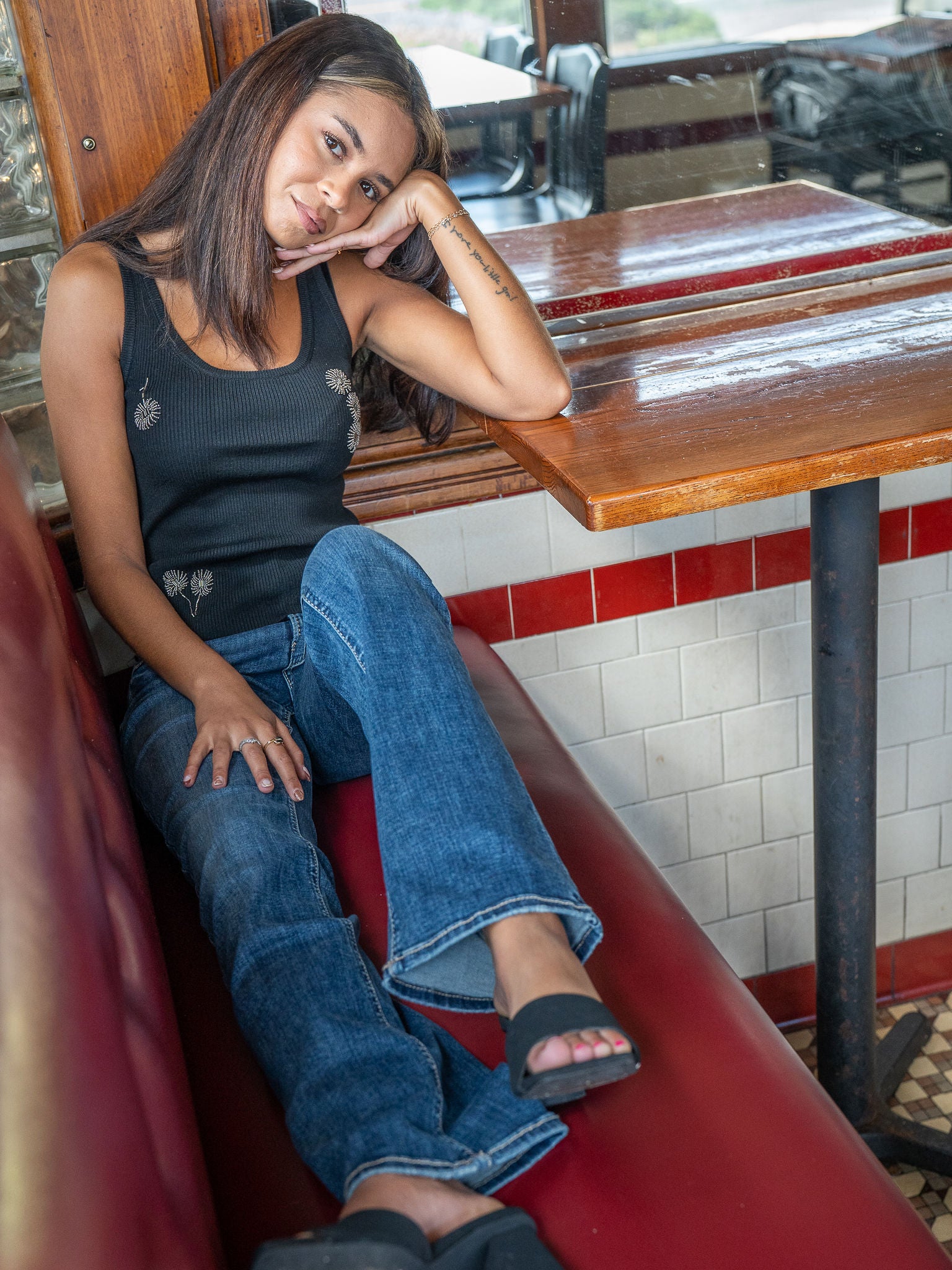 ELYSE SLIM BOOT JEANS