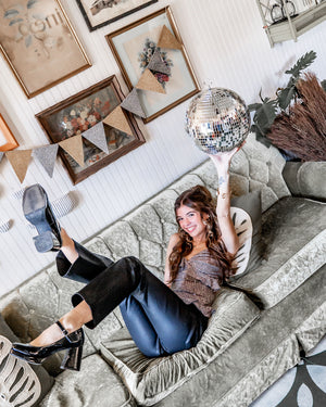 COATED SLIM BOOT JEANS